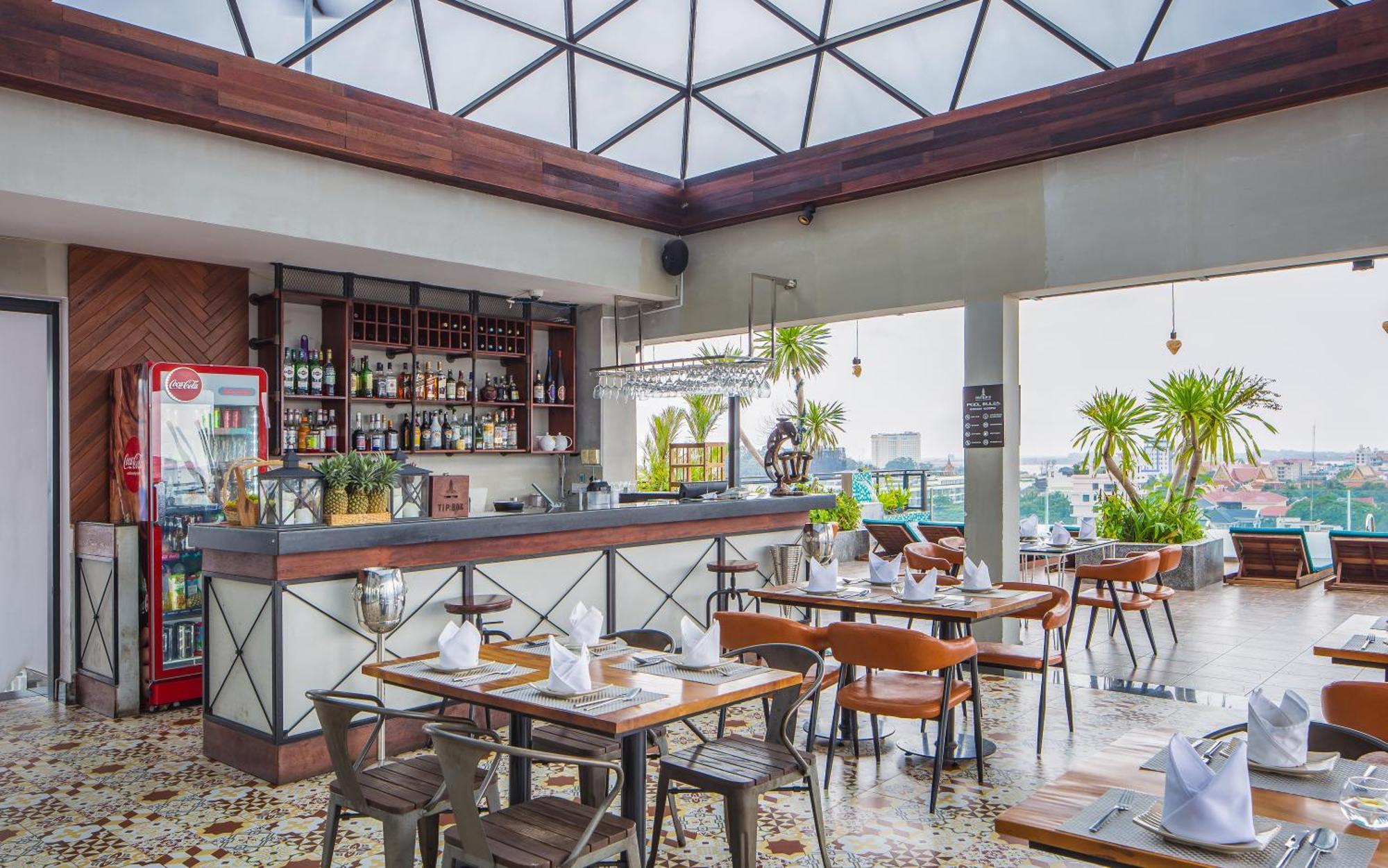 Phnom Penh 51 Hotel & Residences Экстерьер фото