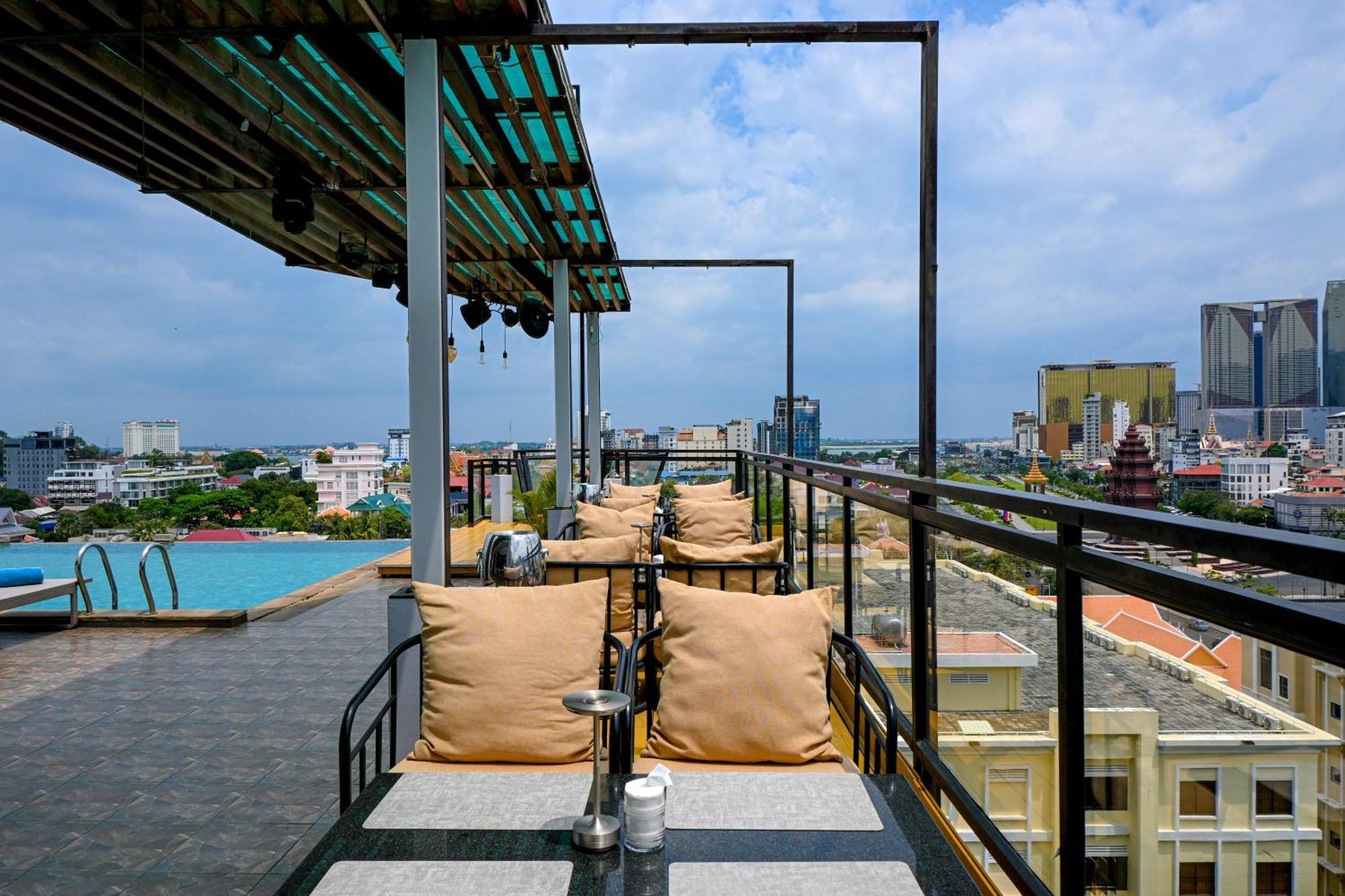 Phnom Penh 51 Hotel & Residences Экстерьер фото