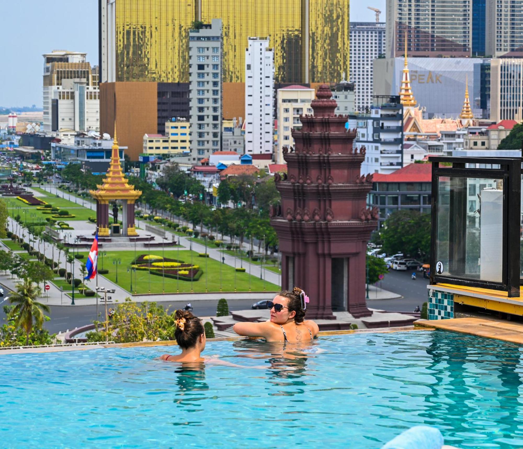 Phnom Penh 51 Hotel & Residences Экстерьер фото