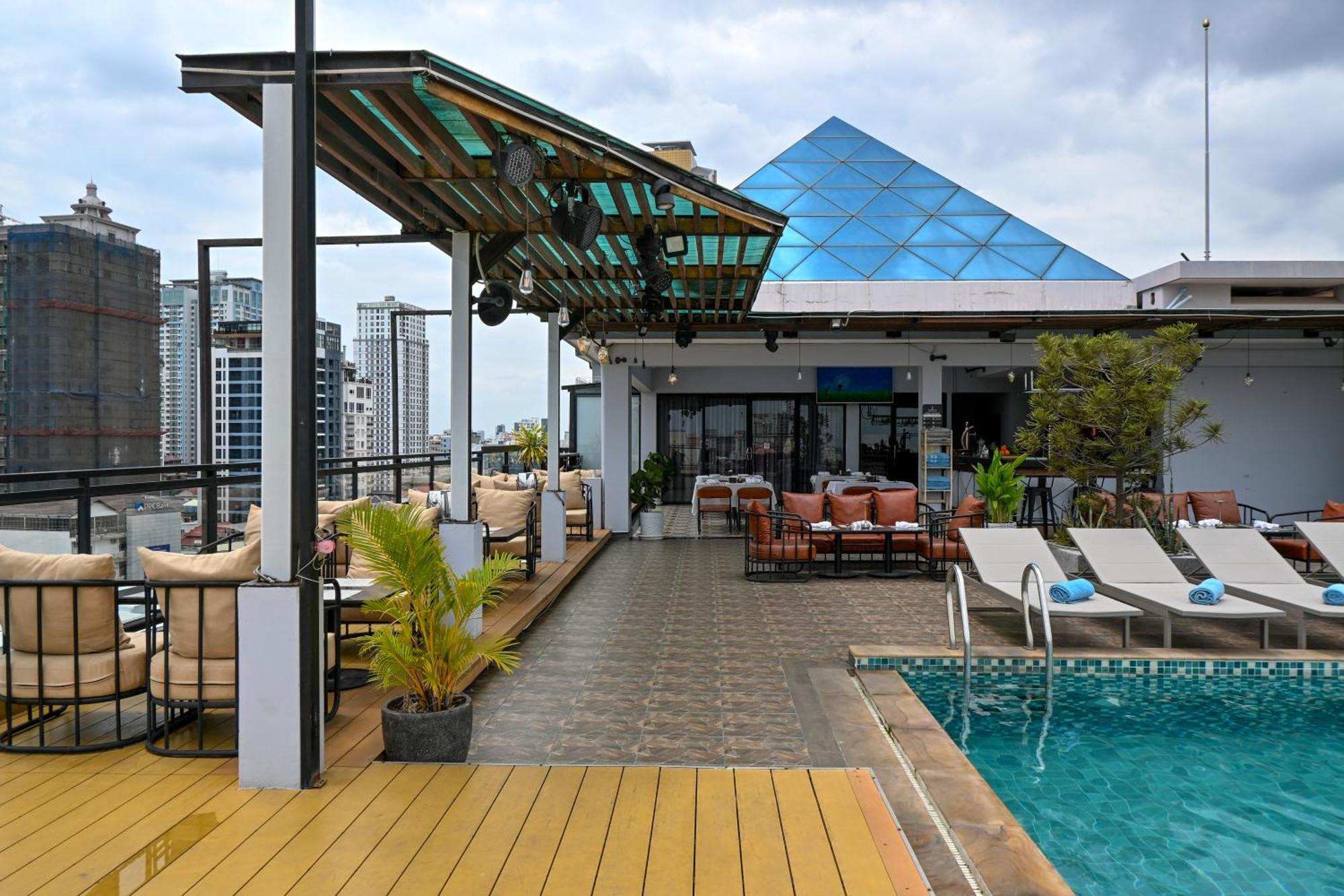 Phnom Penh 51 Hotel & Residences Экстерьер фото