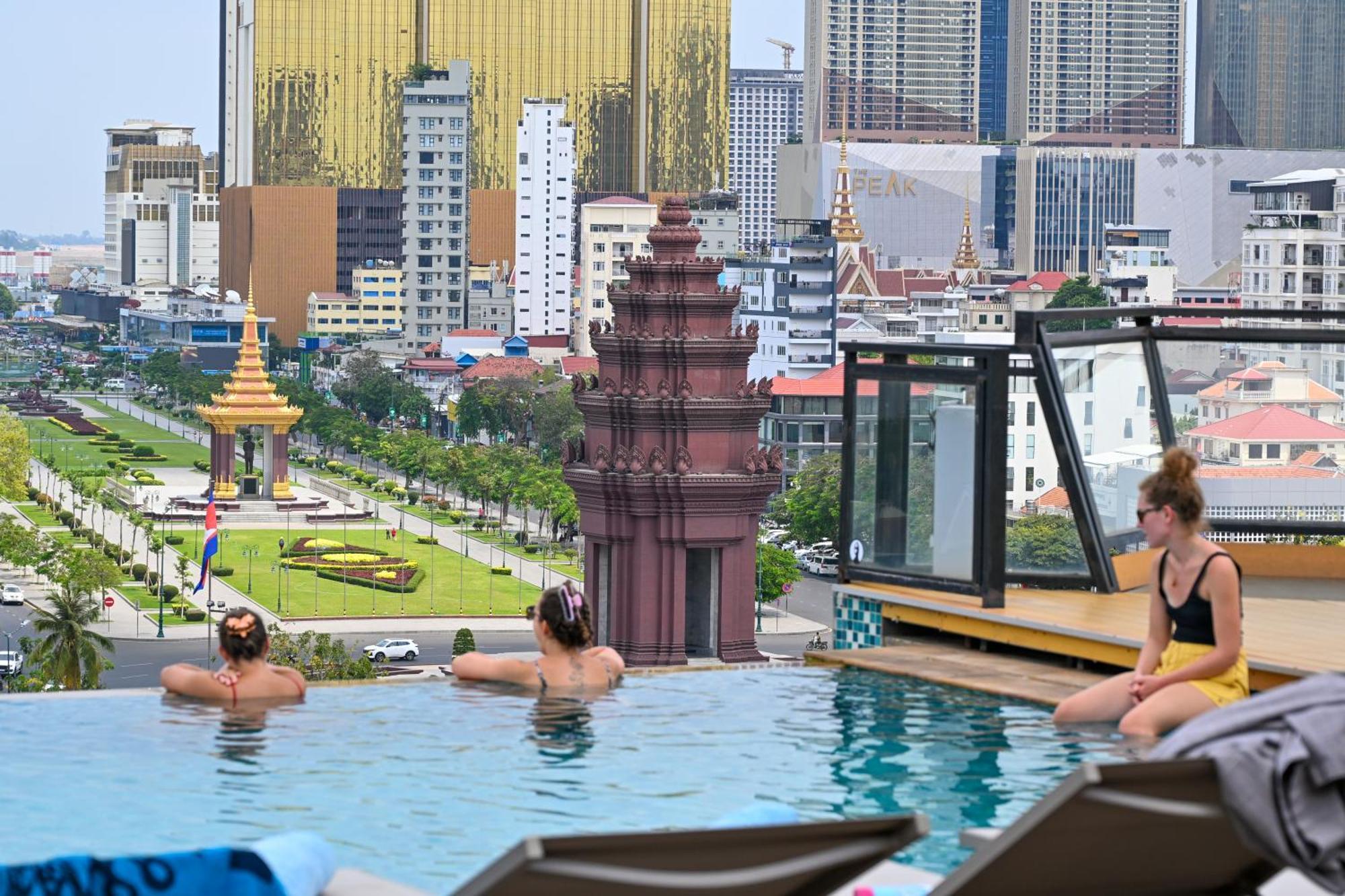 Phnom Penh 51 Hotel & Residences Экстерьер фото